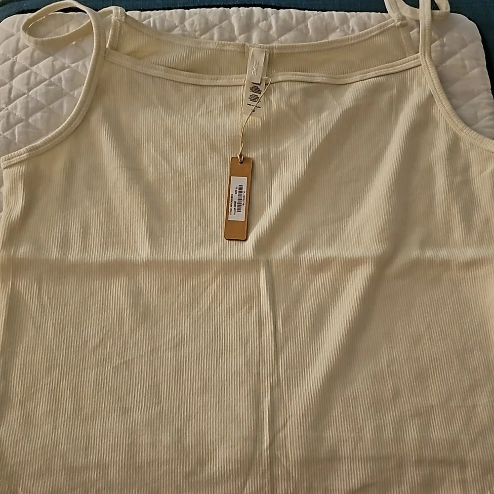 1299. NWT SKIMS Cami (bone) (3x) - Picture 3 of 5